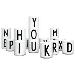 Design Letters - Melamine Beker A-Z - AJ Vintage ABC - Arne Jacobsen -Babyproducten Winkel design letters design letters melamine beker a z a 6