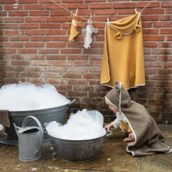 Fabelab Badcape Baby Bear Olive 7 Fabelab Badcape Baby Bear Olive -Babyproducten Winkel fabelab fabelab badcape baby bear olive 2