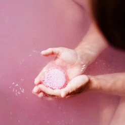 Isabelle Laurier Bruisbal Koe -Babyproducten Winkel isabelle laurier isabelle laurier bruisbal koe 2