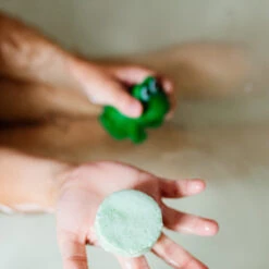 Isabelle Laurier Bruisbal Koe -Babyproducten Winkel isabelle laurier isabelle laurier bruisbal koe 4