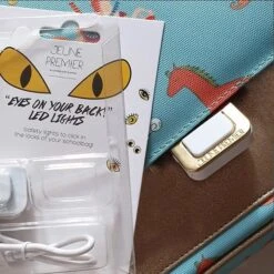 Jeune Premier Led Lampjes Voor Je Boekentas -Babyproducten Winkel jeune premier boekentas jeune premier led lampjes 1