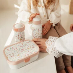 Little Dutch Mepal Brooddoos Flowers & Butterflies 14 Little Dutch Mepal Brooddoos Flowers & Butterflies -Babyproducten Winkel little dutch little dutch mepal brooddoos flowers 3