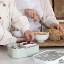 Little Dutch Mepal Brooddoos Little Goose 13 Little Dutch Mepal Brooddoos Little Goose -Babyproducten Winkel little dutch little dutch mepal brooddoos little g 3