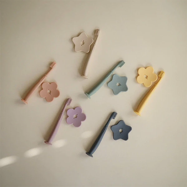 Mushie Kindertandenborstel Star Cambridge Blue 4 Mushie Kindertandenborstel Star Cambridge Blue - Afbeelding 2