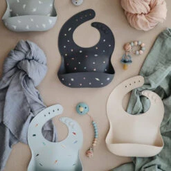 Mushie Silicone Slabbetje Planets -Babyproducten Winkel mushie mushie silicone slabbetje planets 3