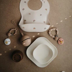 Mushie Siliconen Fopspeenhouder Dried Thyme -Babyproducten Winkel mushie mushie siliconen fopspeenhouder dried thyme 4