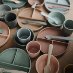 Mushie Siliconen Kom Met Zuignap Blush -Babyproducten Winkel mushie mushie siliconen kom met zuignap blush 6