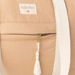 Luiertas Opera Waterproof Nude - Nobodinoz -Babyproducten Winkel nobodinoz tipi en accessoires luiertas opera water 25