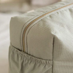 Luiertas Opera Waterproof Laurel Green - Nobodinoz 12 Luiertas Opera Waterproof Laurel Green - Nobodinoz -Babyproducten Winkel nobodinoz tipi en accessoires luiertas opera water 8