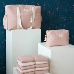 Verschoningsmatje - Mozart Waterproof - Dream Pink - Nobodinoz 5 Verschoningsmatje - Mozart Waterproof - Dream Pink - Nobodinoz -Babyproducten Winkel nobodinoz tipi en accessoires verschoningsmatje mo 15