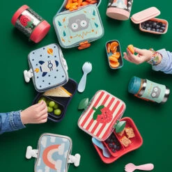 Skip Hop Spark Style Lunchbox - Brooddoos Rainbow -Babyproducten Winkel skip hop skip hop spark style lunchbox brooddoos r 4