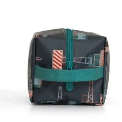 Studio Ditte Toilettas Crane Truck 14 Studio Ditte Toilettas Crane Truck -Babyproducten Winkel studio ditte studio ditte toilettas crane truck 5