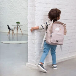 Trixie - Rugzak - Mrs. Hedgehog 16 Trixie - Rugzak - Mrs. Hedgehog -Babyproducten Winkel trixie baby trixie rugzak mrs hedgehog 4